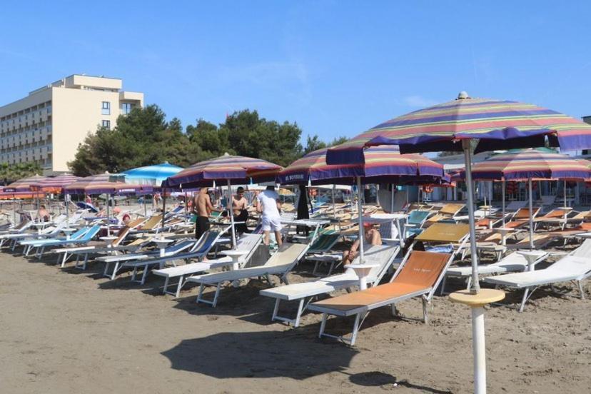 Hotel Tirona Durrës Exterior foto